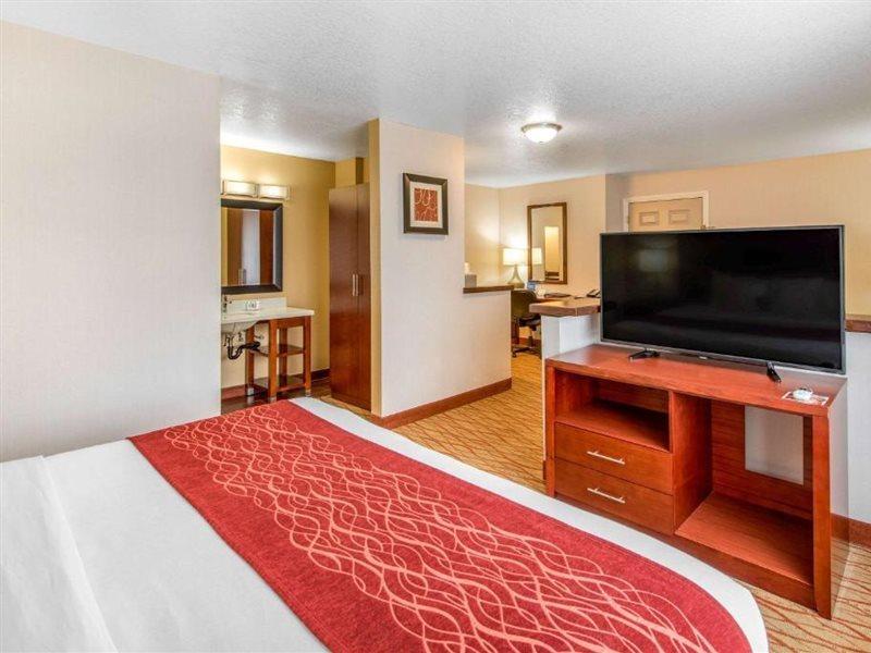 Comfort Inn Mount Shasta Area Weed Bagian luar foto