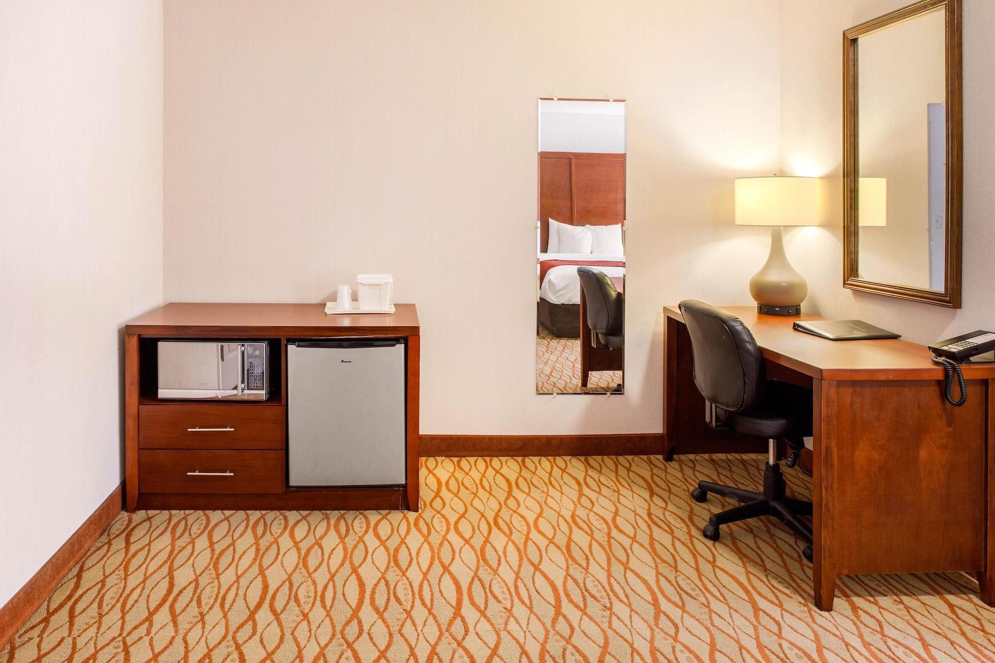 Comfort Inn Mount Shasta Area Weed Bagian luar foto