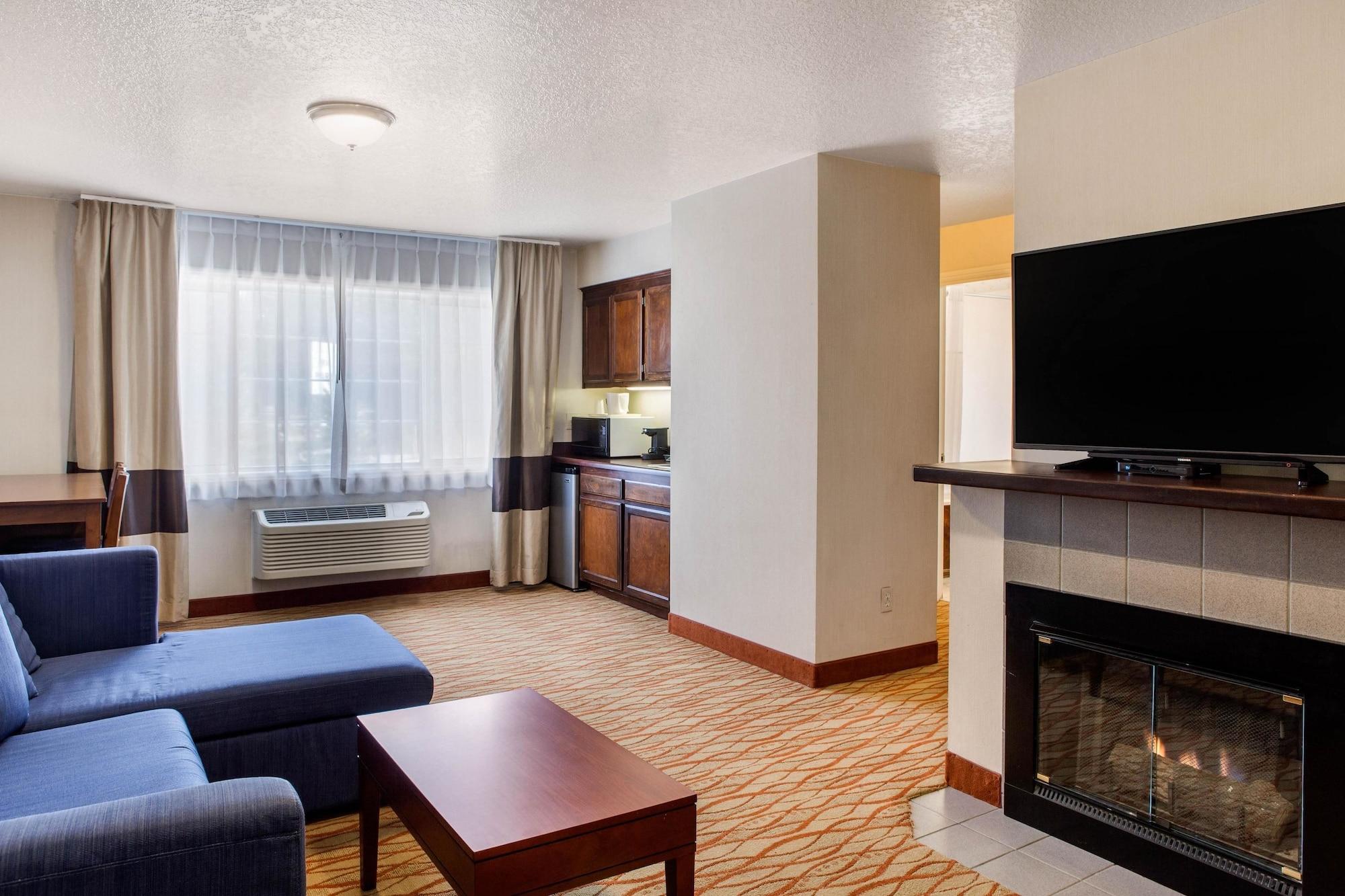 Comfort Inn Mount Shasta Area Weed Bagian luar foto