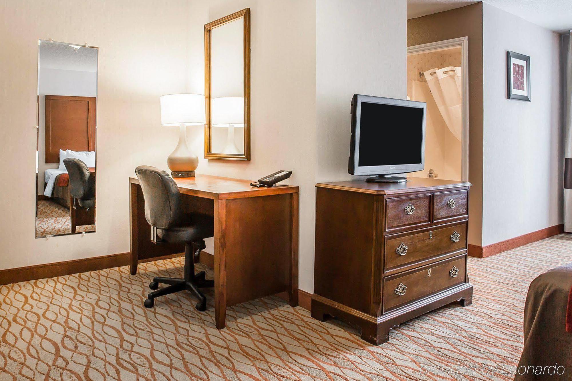 Comfort Inn Mount Shasta Area Weed Bagian luar foto